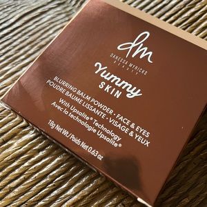 Danessa Myricks Beauty Yummy Skin Blurring Balm Powder #3 Light-medium skin